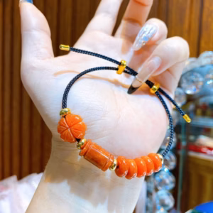 Vòng Tay Charm Ngọc Cẩm Thạch Huyết Thiên Nhiên - Thắng Giang