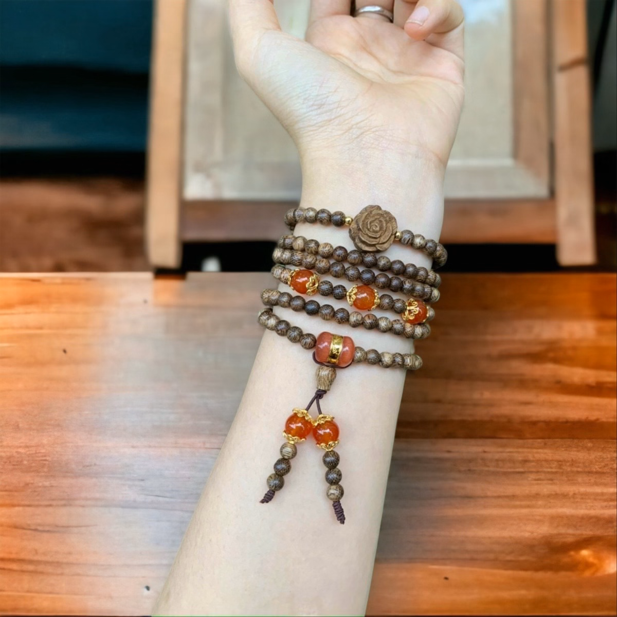 Vòng Tay Trầm Hương Tốc Thiên Nhiên 4 Ly Phối Lu Thống Charm Hoa Hồng - Thắng Giang - Ảnh 3