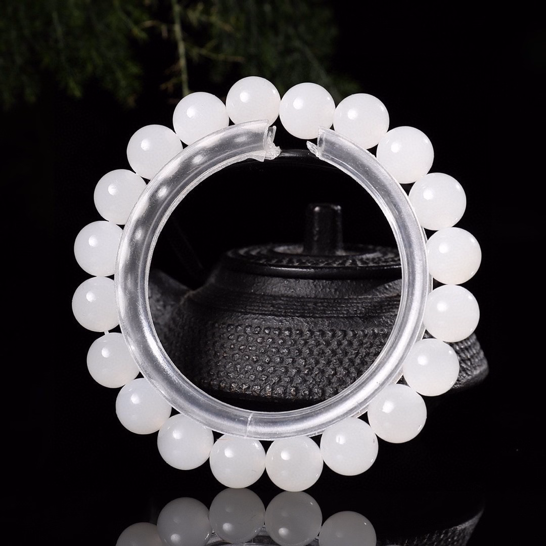 Vòng Tay Mã Não Trắng 8 Ly - Thắng Giang