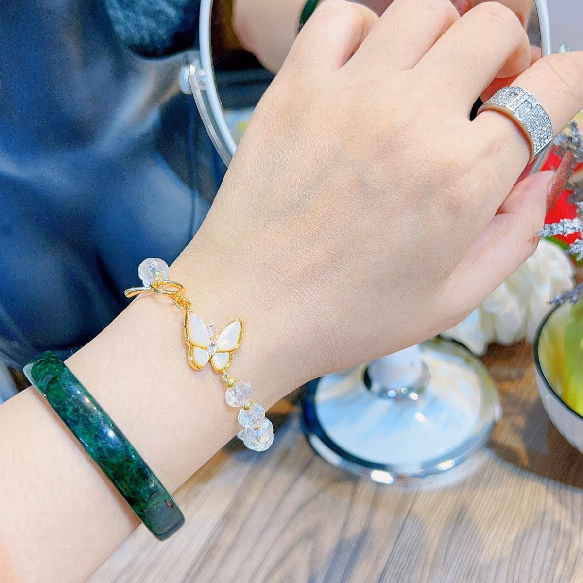 Lắc Tay Khóa Hồ Điệp Pha Lê Phối Bạc Xi Vàng - Thắng Giang - Ảnh 4