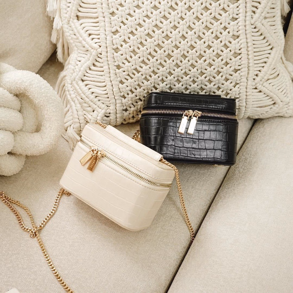 Túi Đeo Chéo Đeo Vai Cốp Kèm Quả Chuông Wh99 - Winnie House - Ảnh 2