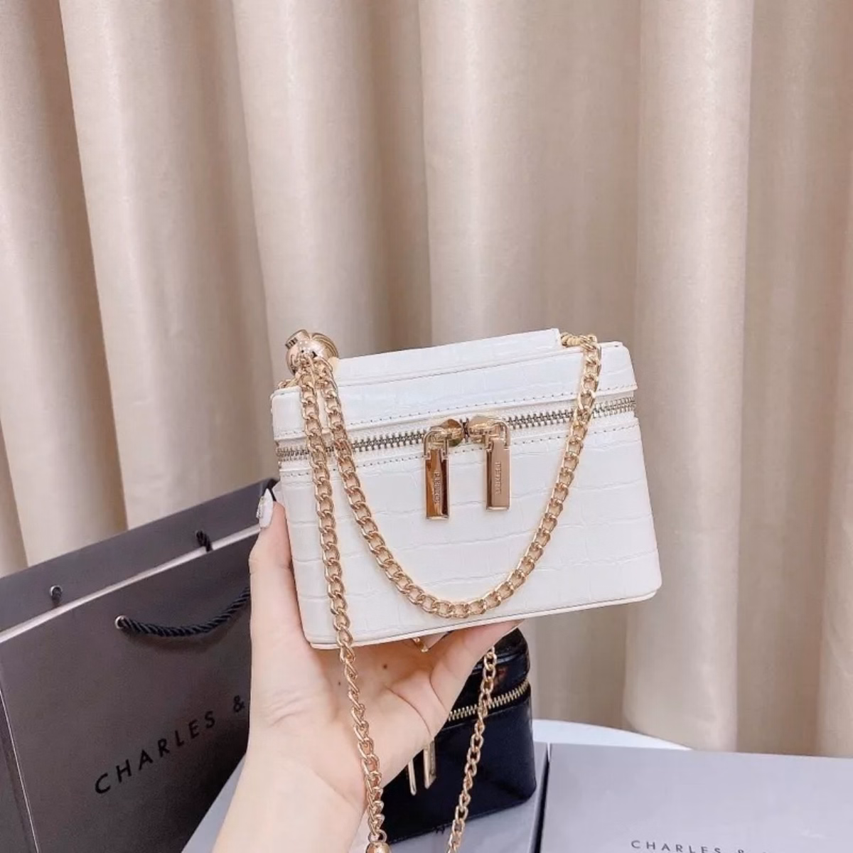 Túi Đeo Chéo Đeo Vai Cốp Kèm Quả Chuông Wh99 - Winnie House - Ảnh 9