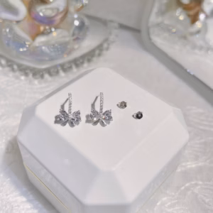 Bông Tai Nơ Đính Đá Tinh Xảo Có Thẻ Hóa Đơn - Thắng Giang