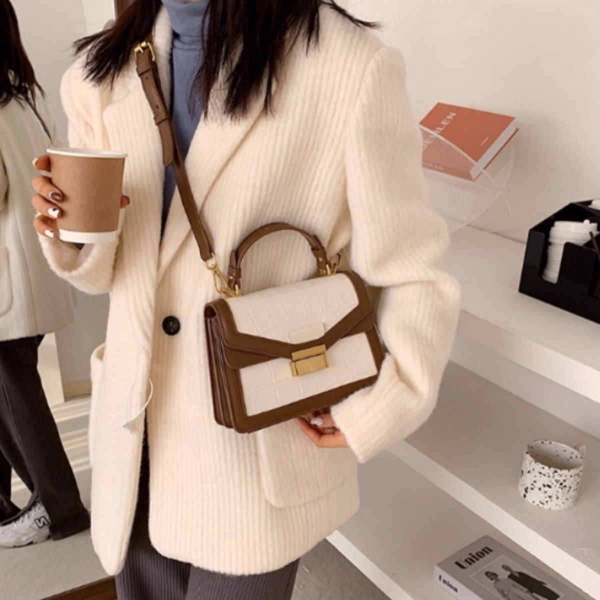 Túi Xách Nữ Đeo Chéo Cao Cấp Vân Da Rắn Phối Màu Đẹp Size 20 T008 - Trùm Sỉ Vn - Ảnh 8