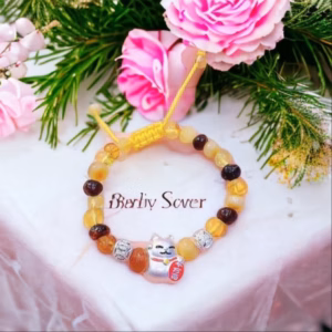 Vòng Tay Hổ Phách Thiên Nhiên Phối Charm Mèo Thần Tài Bạc Ta - Thắng Giang