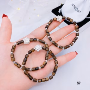 Vòng Tay Đốt Trúc Trầm Hương Sánh Phối Charm Sen Bạc Ta Chuẩn - Thắng Giang