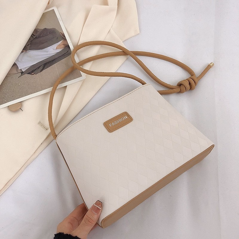 Túi Xách Nữ Đeo Vai Da Mềm Kẻ Ô Vuông Trám Wh54 - Winnie House - Ảnh 2