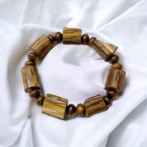 Vòng Tay Nam Trầm Hương Việt Hàng Mộc - Thắng Giang