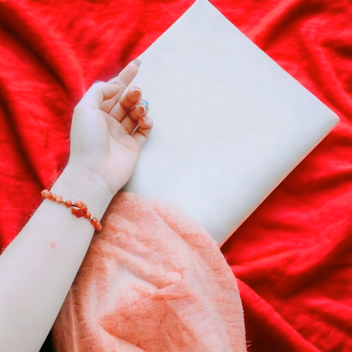 Vòng Tay Cỏ Bốn Lá Ngọc Cẩm Thạch Huyết Thiên Nhiên 6 Ly - Thắng Giang