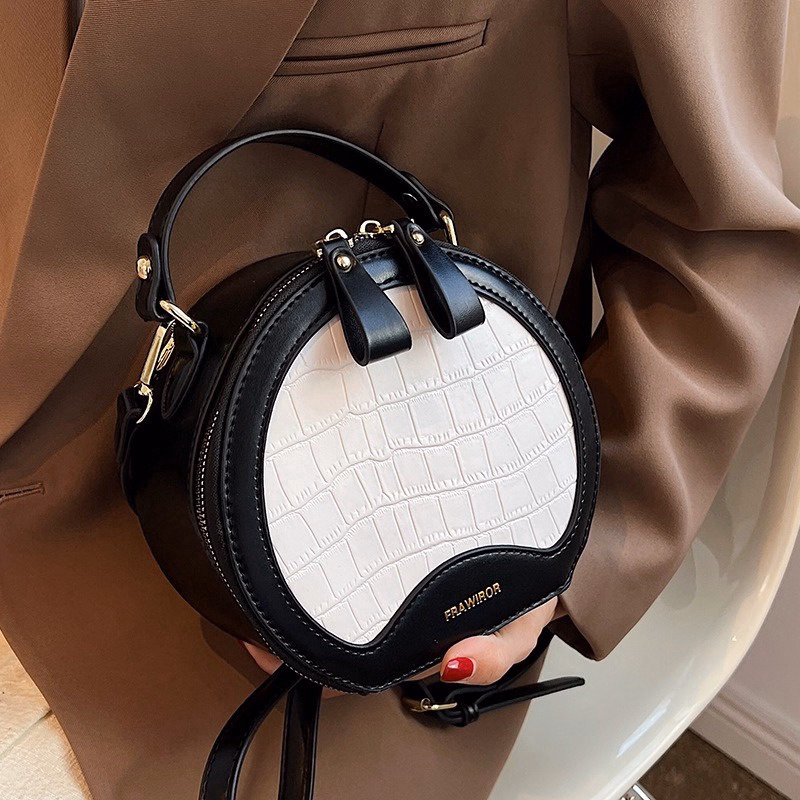 Túi Đeo Chéo Dáng Cốp Tròn Vân Rắn Kèm Khăn Wh22 - Winnie House - Ảnh 10