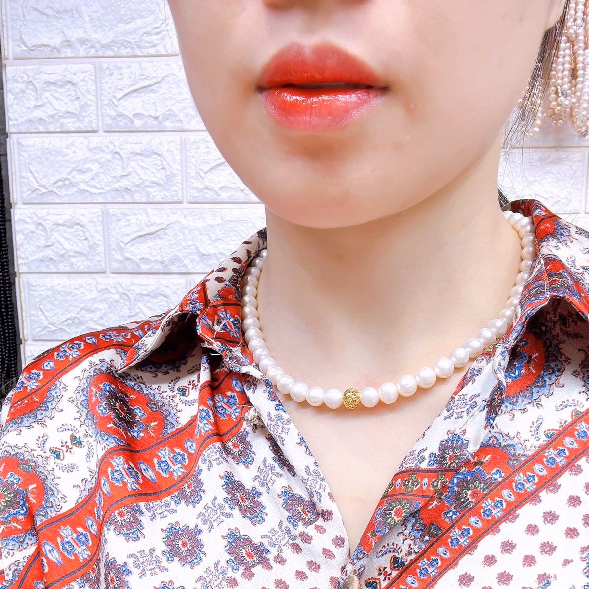 Vòng Cổ Ngọc Trai Nuôi Thiên Nhiên Phối Charm Bi Xi Vàng - Thắng Giang - Ảnh 3