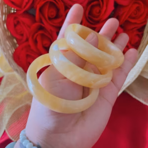 Vòng Tay Bản Liền Ngọc Hoang Long Thiên Nhiên - Thắng Giang