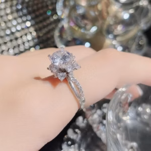 Nhẫn Hoa Cao Đính Đá Bạc Ý Xi Bạch Kim Có Thẻ Hóa Đơn - Thắng Giang