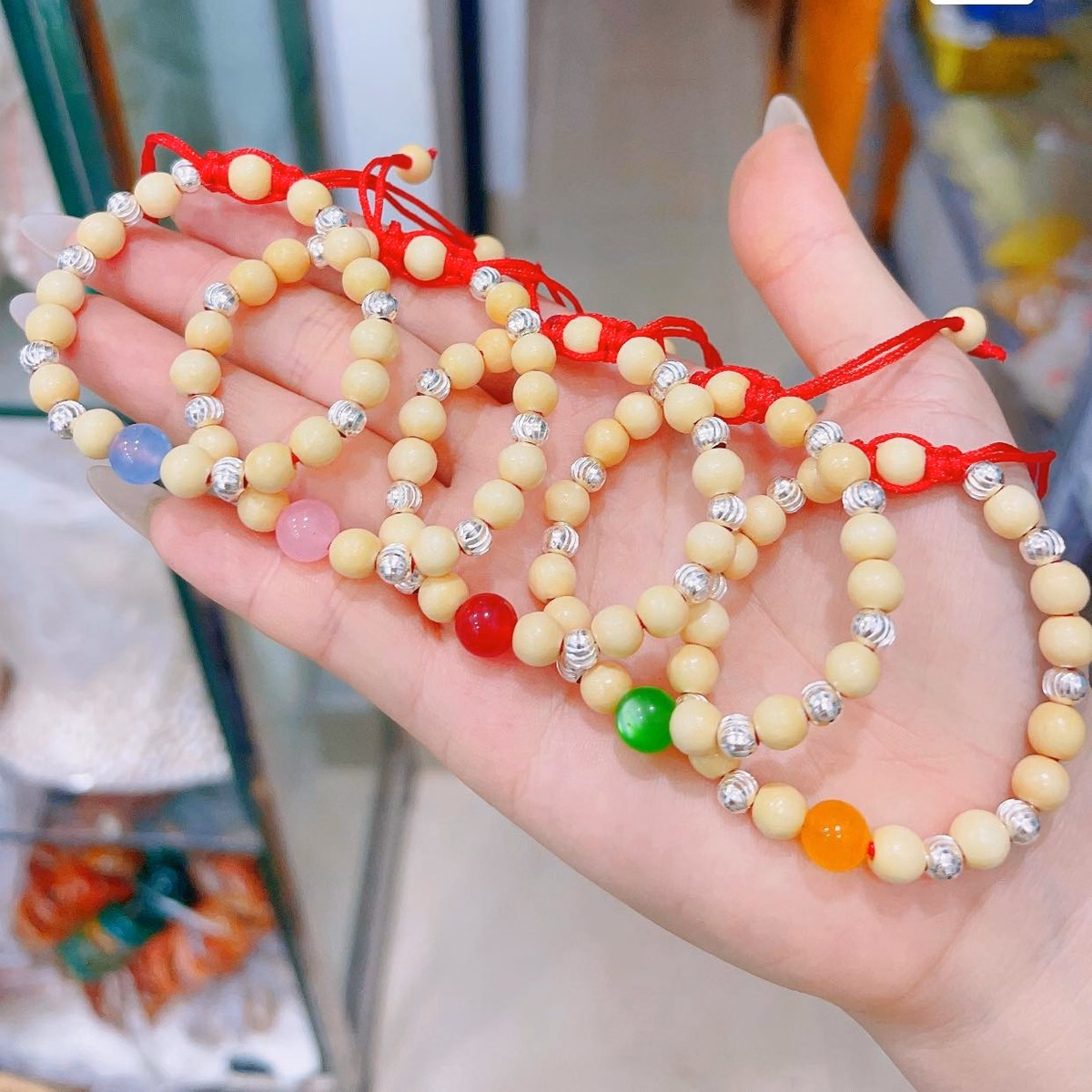 Vòng Tay Dâu Tằm Đá Phong Thủy 9 Bi Bạc Bé Gái - Thắng Giang