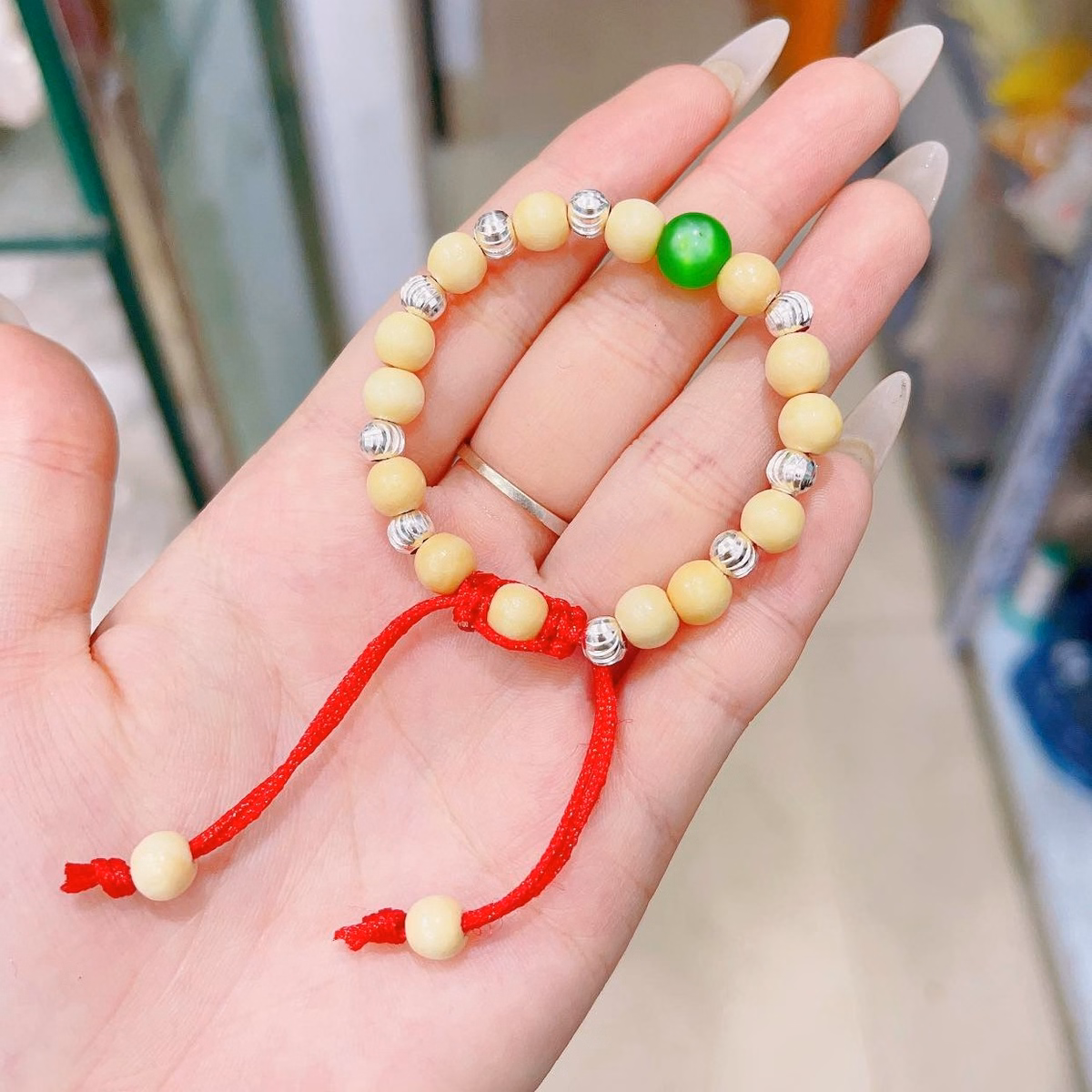 Vòng Tay Dâu Tằm Đá Phong Thủy 9 Bi Bạc Bé Gái - Thắng Giang - Ảnh 4