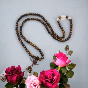 Vòng Tay Trầm Hương Sánh Chìm Phối Túi Tiền Bạch Ngọc Thiên Nhiên - Thắng Giang