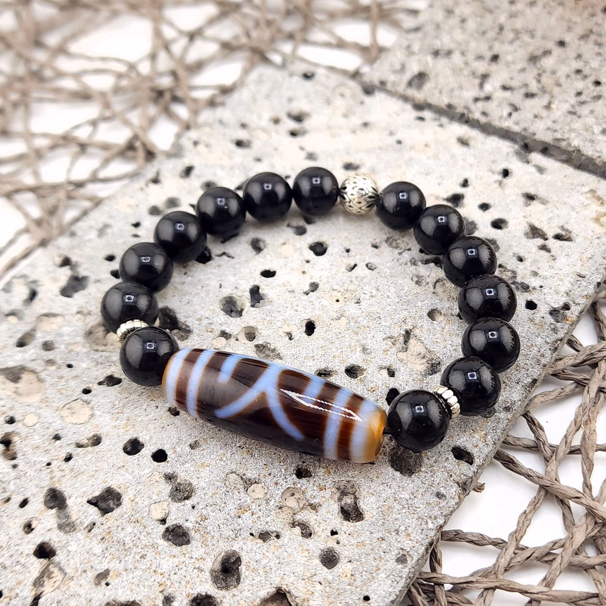 Vòng Tay Nam Dzi Mã Não Thiên Nhiên - Thắng Giang