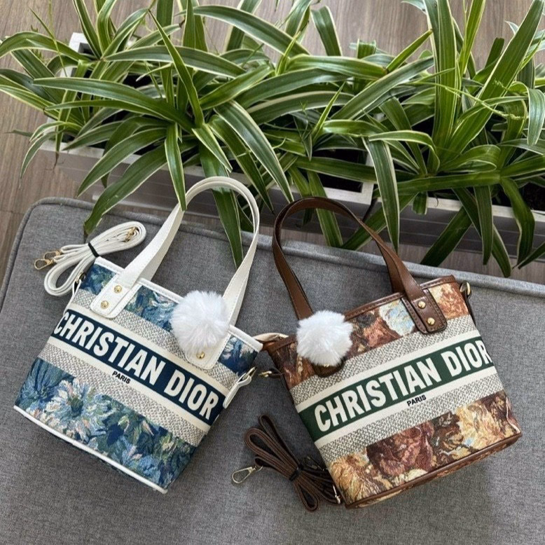 Túi Đeo Vai Dior Kèm Quả Bông Xinh Xắn Đi Chơi, Đi Biển Pp20 - Pipi Store - Ảnh 4