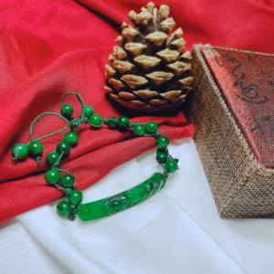 Vòng Tay Cẩm Thạch Khắc Thiên Nhiên Tết Dây - Thắng Giang