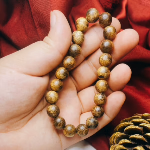 Vòng Tay Trầm Hương Tốc Vân Già 10 Ly Thiên Nhiên - Thắng Giang