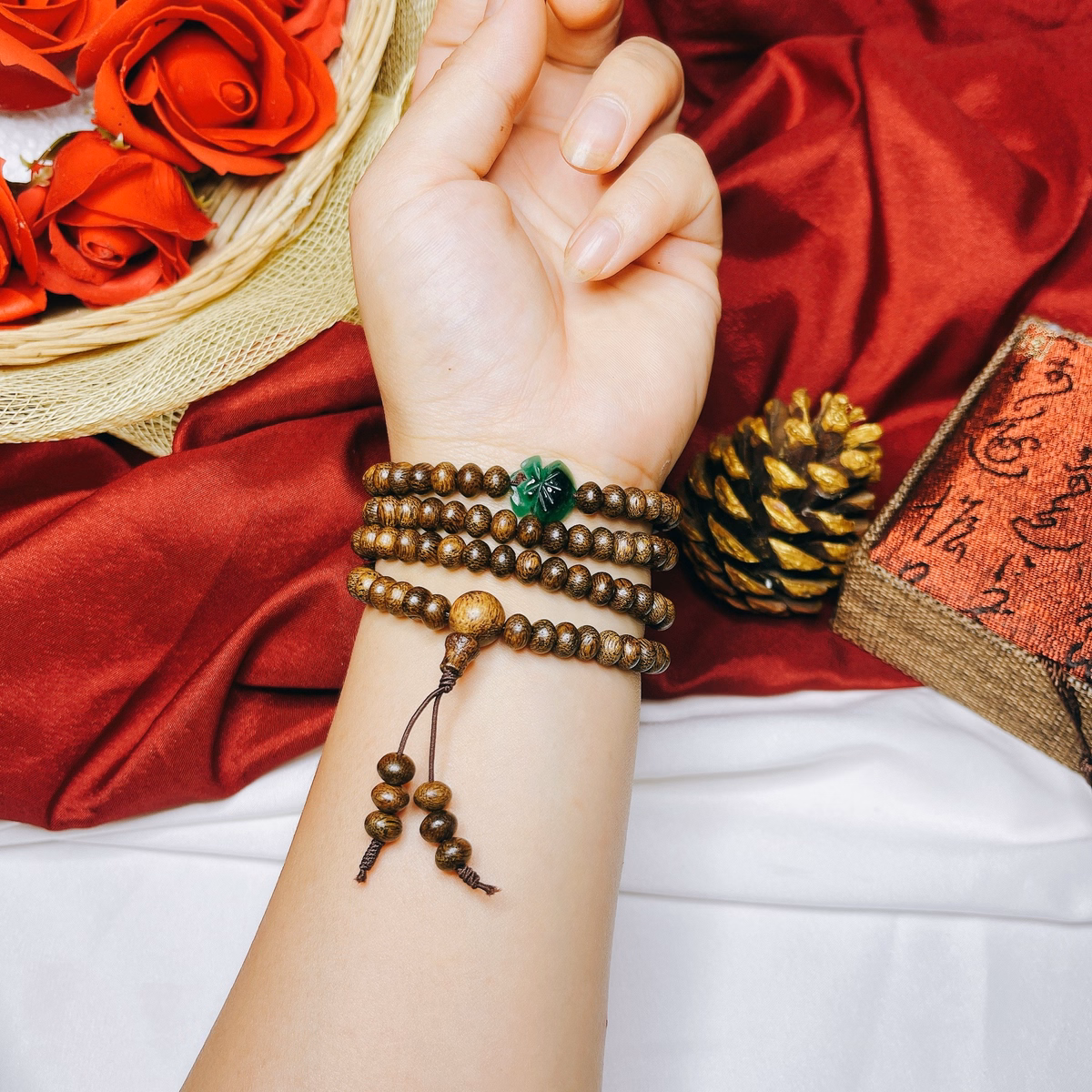 Vòng Tay Trầm Hương Tốc Dẹt Phối Túi Tiền Cẩm Thạch Thiên Nhiên - Thắng Giang