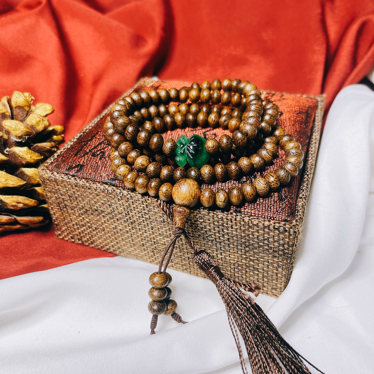 Vòng Tay Trầm Hương Tốc Dẹt Phối Túi Tiền Cẩm Thạch Thiên Nhiên - Thắng Giang - Ảnh 4