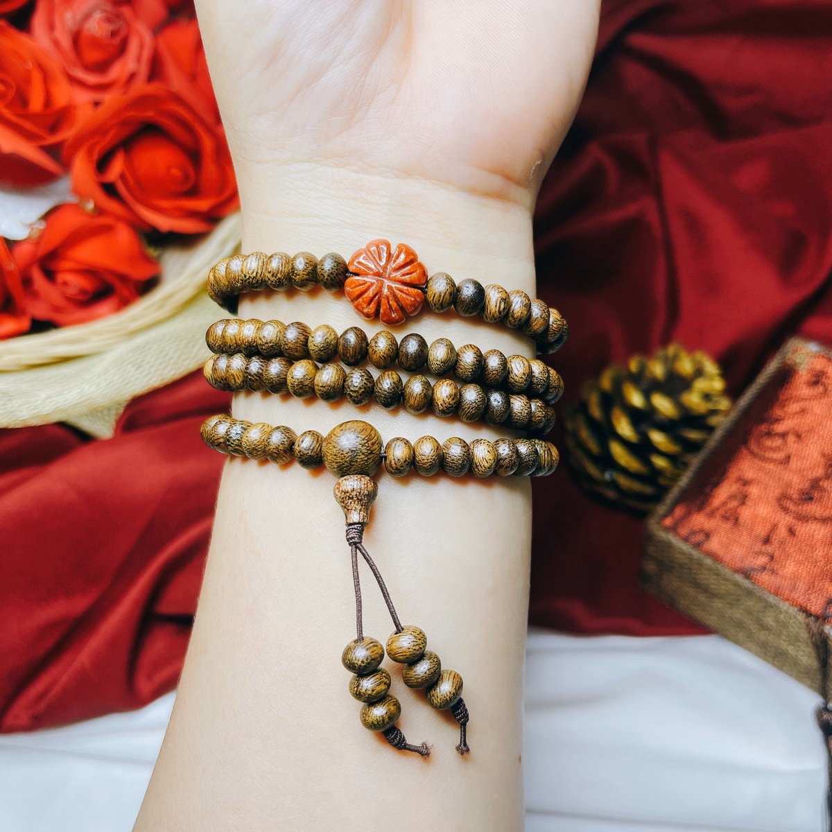 Vòng Tay Trầm Hương Tốc Dẹt Thiên Nhiên Phối Cỏ Bốn Lá Cẩm Thạch - Thắng Giang - Ảnh 2