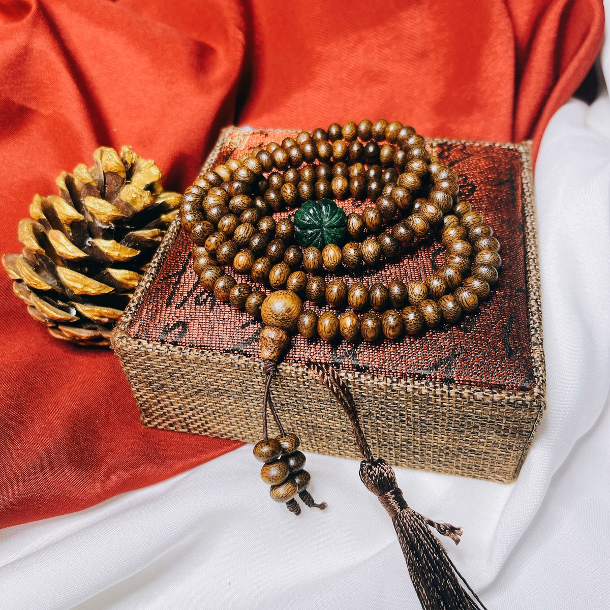 Vòng Tay Trầm Hương Tốc Dẹt Thiên Nhiên Phối Cỏ Bốn Lá Cẩm Thạch - Thắng Giang - Ảnh 6