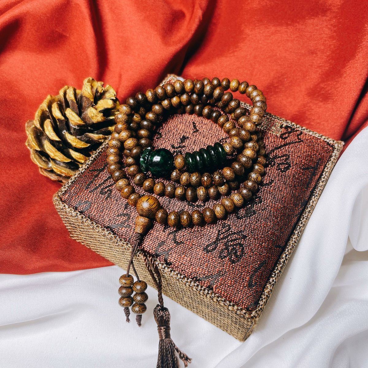 Vòng Tay Trầm Hương Tốc Dẹt Phối Túi Tiền Ngũ Điếu Ngọc Cẩm Thạch Thiên Nhiên - Thắng Giang - Ảnh 3