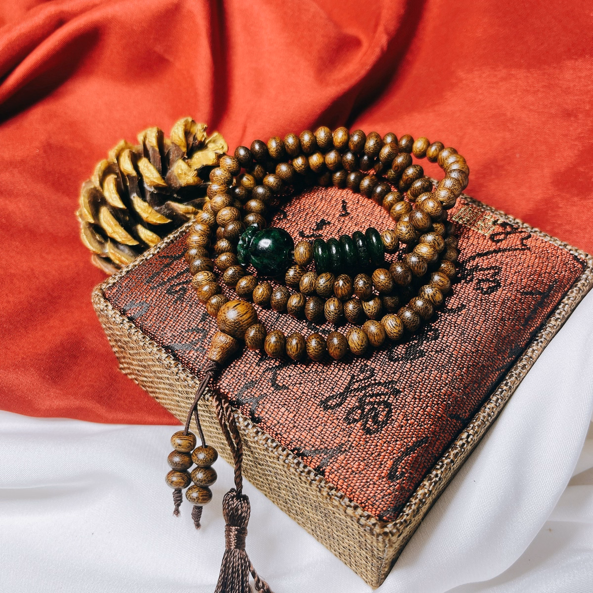 Vòng Tay Trầm Hương Tốc Dẹt Phối Túi Tiền Ngũ Điếu Ngọc Cẩm Thạch Thiên Nhiên - Thắng Giang - Ảnh 4