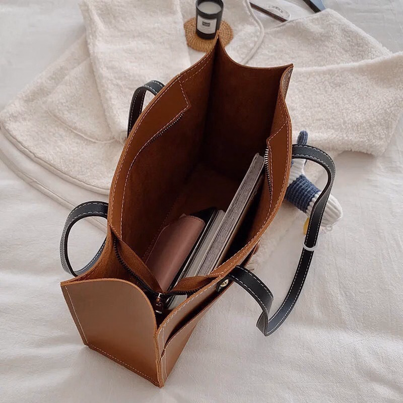 Túi Xách Tone Nữ Công Sở Đi Làm Phong Cách Ulzzang Cỡ Lớn Kèm Phụ Kiện Con Vịt Bông 213 - Larita Fashion - Ảnh 5