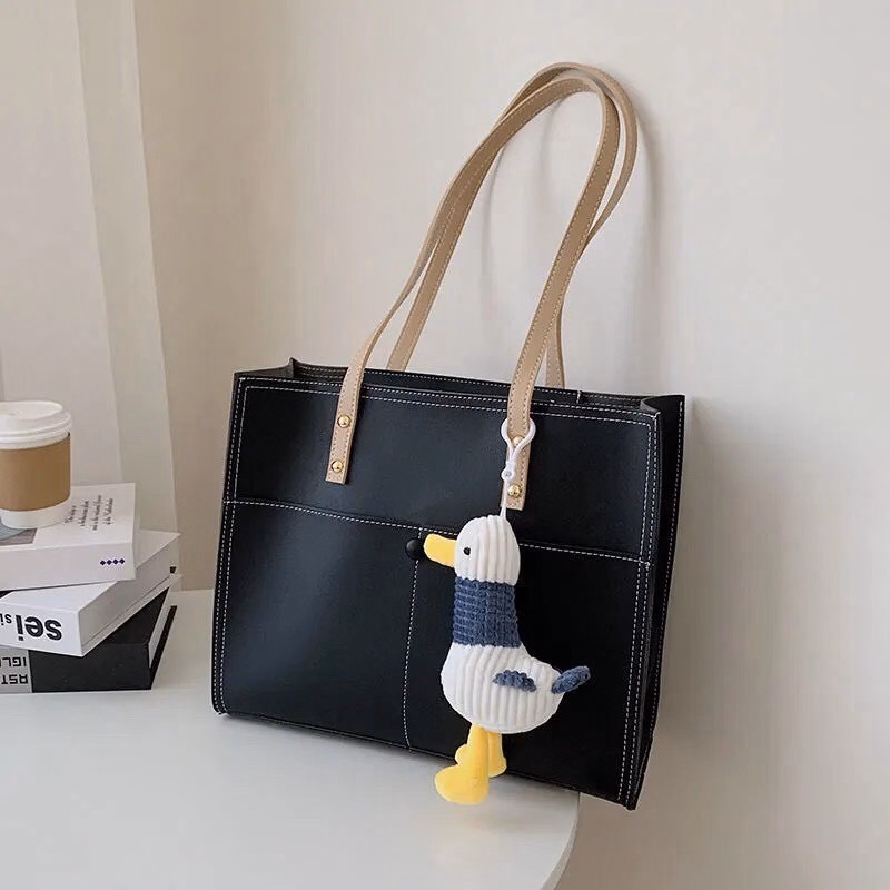 Túi Xách Tone Nữ Công Sở Đi Làm Phong Cách Ulzzang Cỡ Lớn Kèm Phụ Kiện Con Vịt Bông 213 - Larita Fashion - Ảnh 6