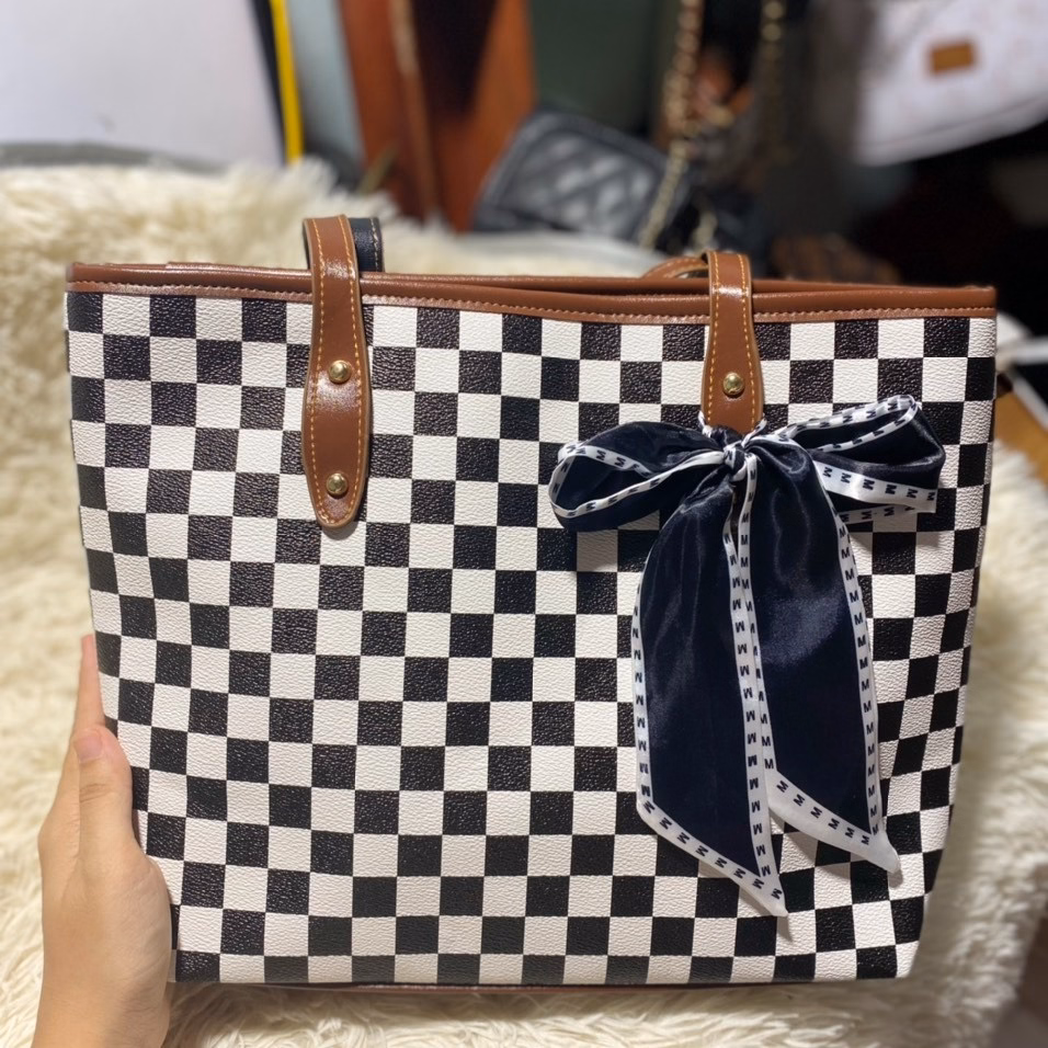 Túi Xách Tote Nữ Công Sở Họa Tiết Kẻ Đi Làm Phong Cách Alzzang Cỡ Lơn Kèm Nơ Xinh Đi Chơi 212 - Larita Fashion - Ảnh 4