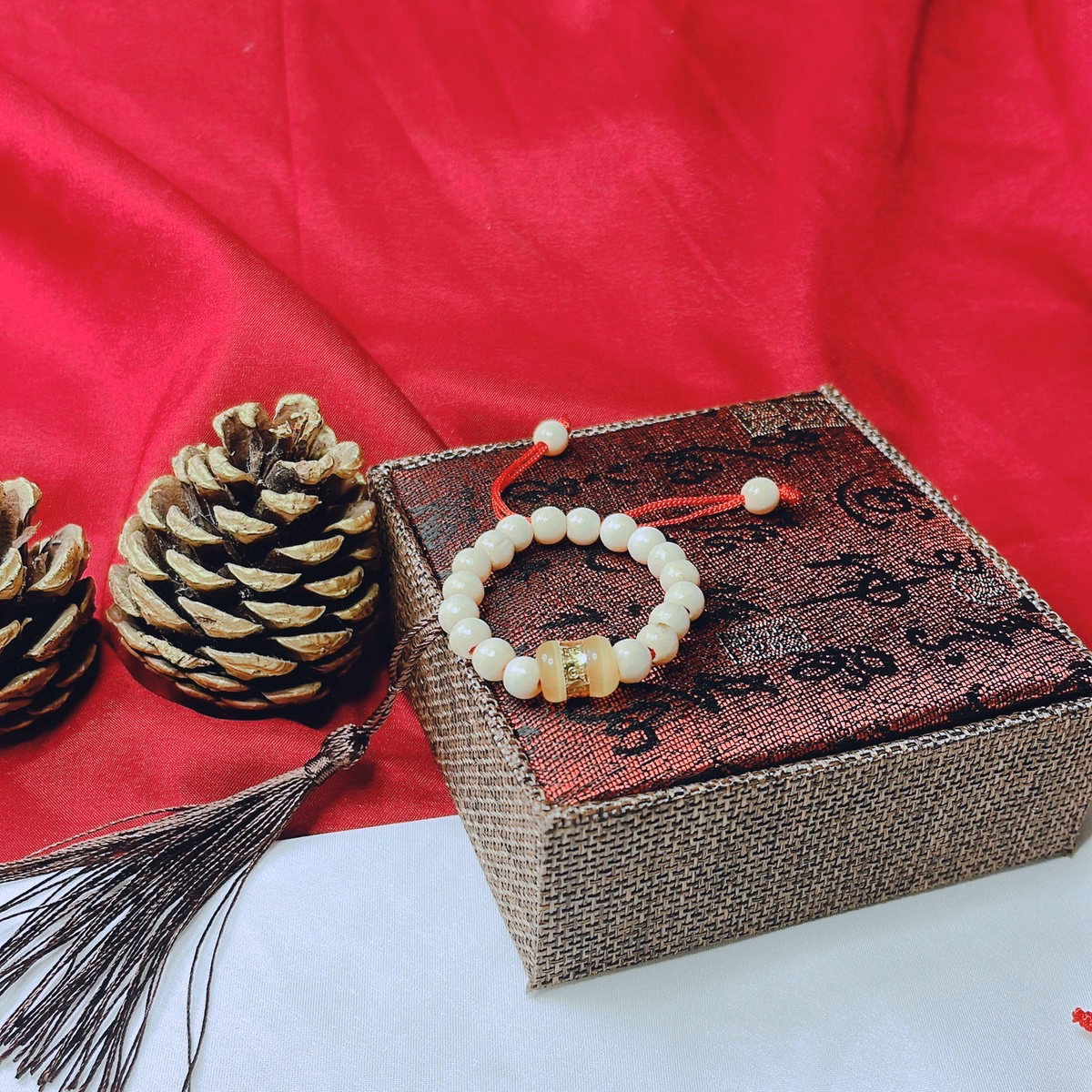 Vòng Tay Dâu Tằm Lu Thống - Thắng Giang - Ảnh 15