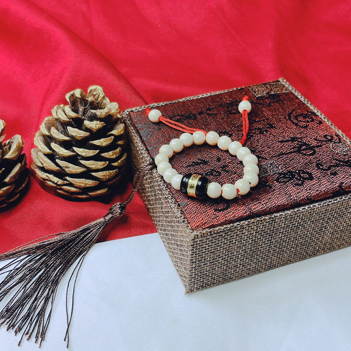 Vòng Tay Dâu Tằm Lu Thống - Thắng Giang - Ảnh 16