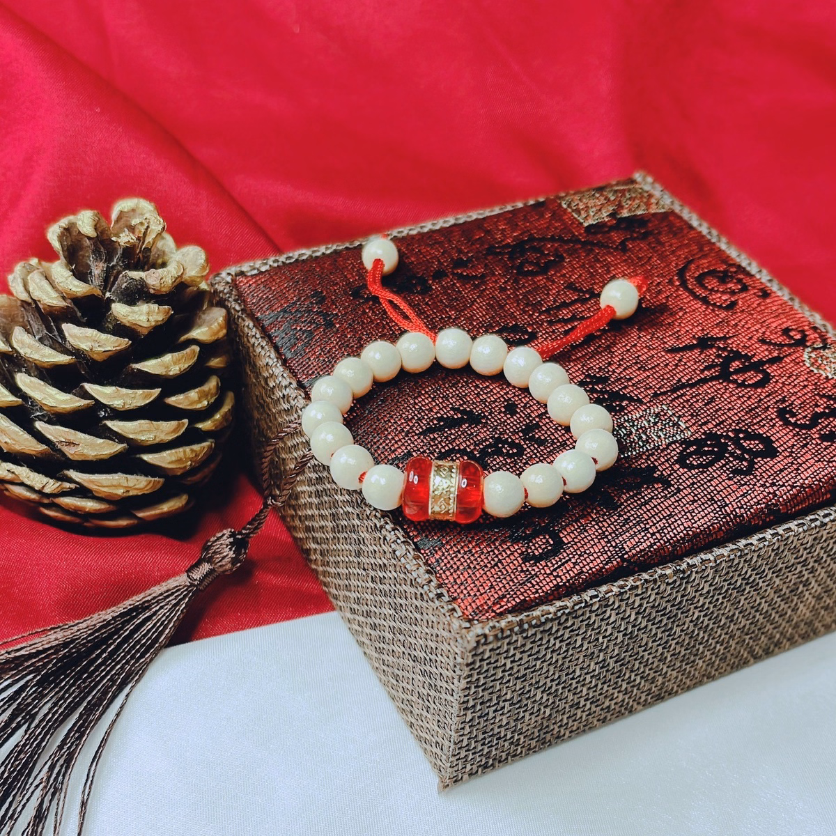 Vòng Tay Dâu Tằm Lu Thống - Thắng Giang - Ảnh 19