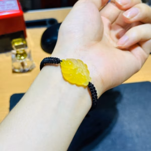 Vòng Tay Hồ Ly Chúa Mã Não Thiên Nhiên Tết Chỉ - Thắng Giang