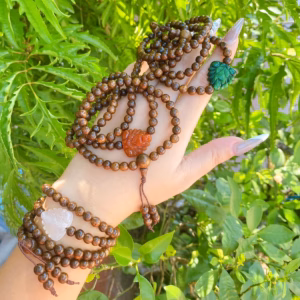 Vòng Tay Trầm Hương Tốc Phối Hồ Ly Chúa Cẩm Thạch Thiên Nhiên - Thắng Giang