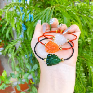 Vòng Tay Hồ Ly Chúa Ngọc Cẩm Thạch Đã Sên Phép Thiên Nhiên - Thắng Giang