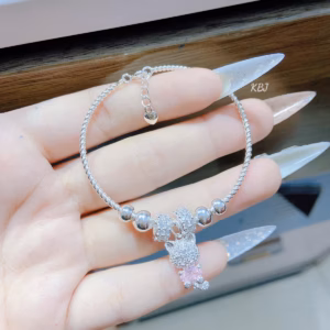 Vòng Tay Hình Mèo Bạc Ta Dành Cho Bé - Thắng Giang