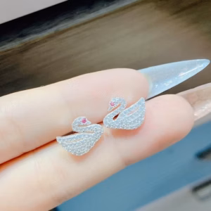 Bông Tai Thiên Nga Bạc Ta Cao Cấp Có Thẻ Hóa Đơn - Thắng Giang