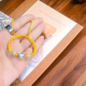 Vòng Tay Hổ Phách Mật Ong Thiên Nhiên Charm Mèo Bạc Ta - Thắng Giang