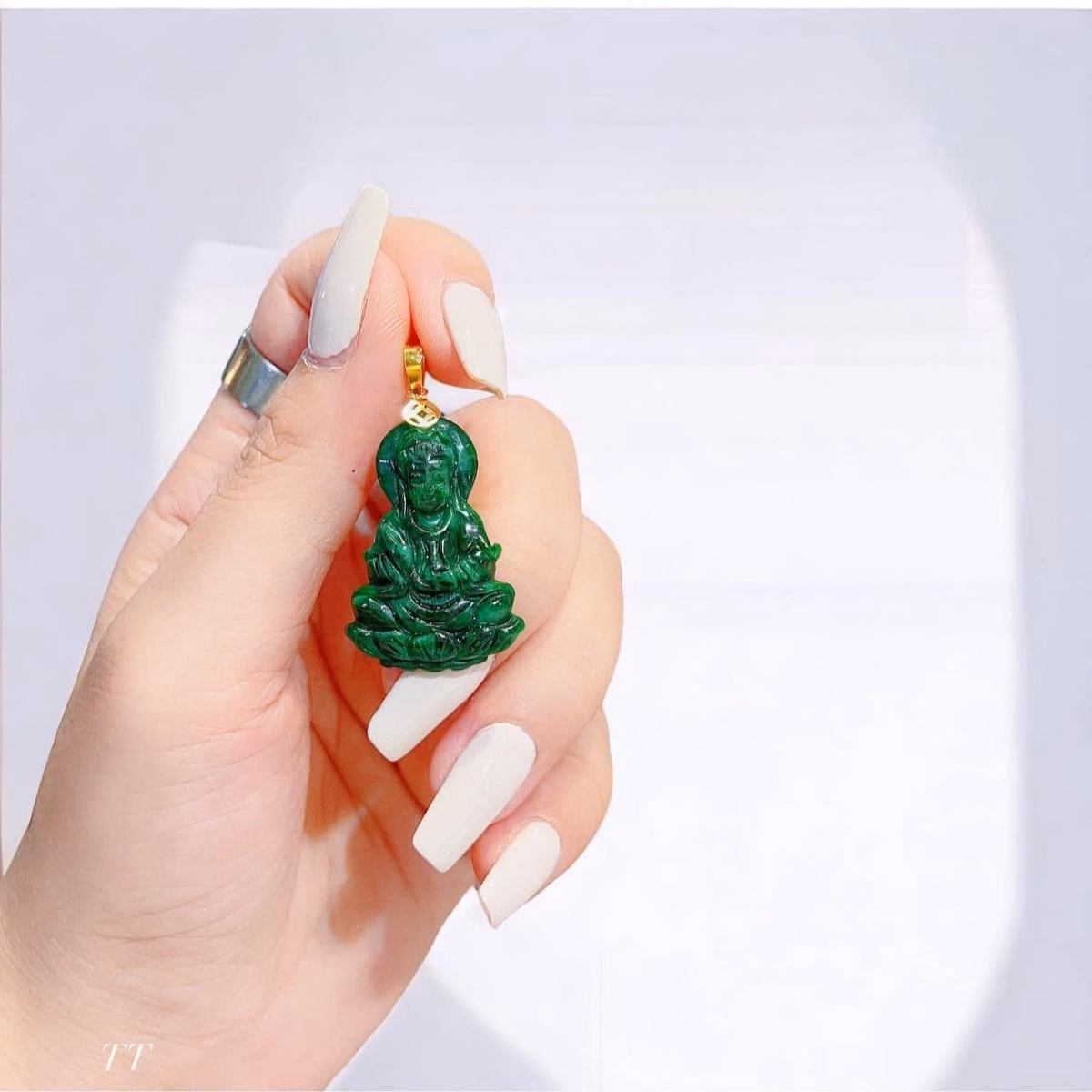 Mặt Dây Chuyền Quan Thế Âm Bồ Tát Ngọc Cẩm Thạch Sơn Thủy Thiên Nhiên - Thắng Giang