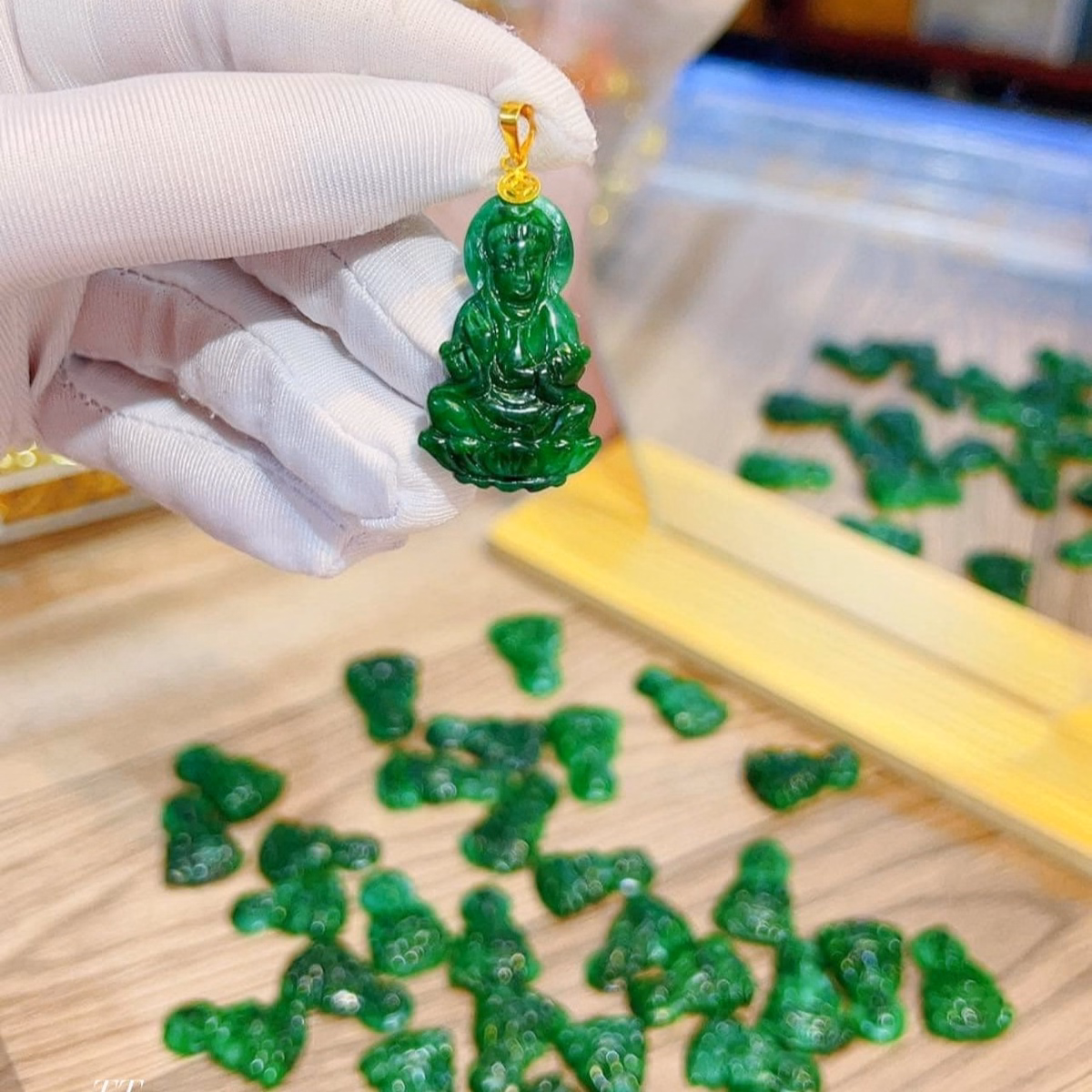 Mặt Dây Chuyền Quan Thế Âm Bồ Tát Ngọc Cẩm Thạch Sơn Thủy Thiên Nhiên - Thắng Giang - Ảnh 4