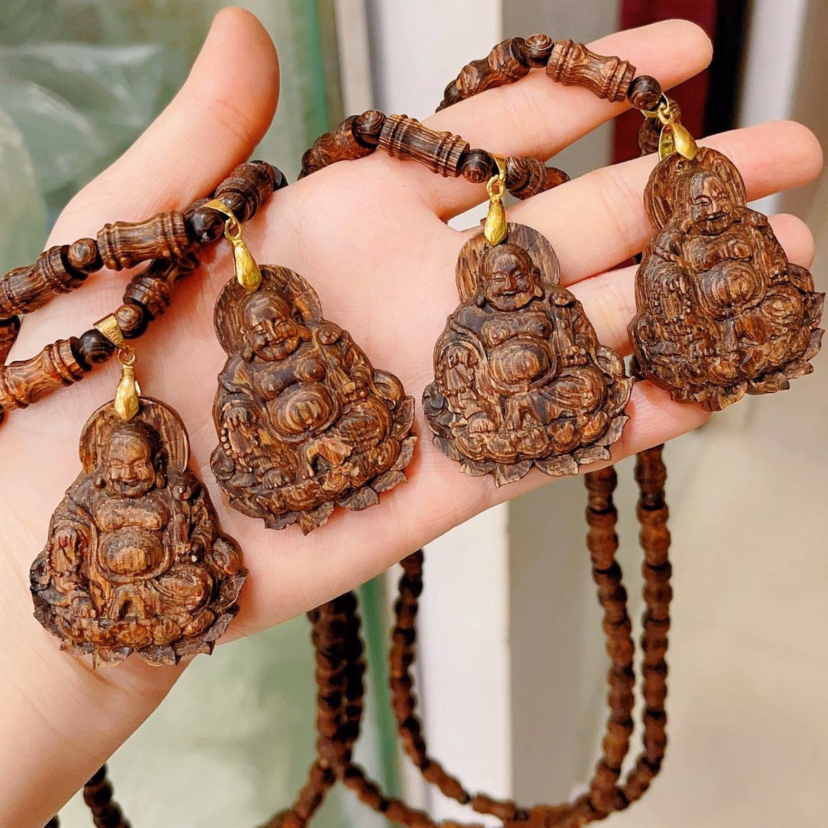 Dây Chuyền Phật Di Lặc Trầm Hương Sánh Chìm Thiên Nhiên - Thắng Giang - Ảnh 2