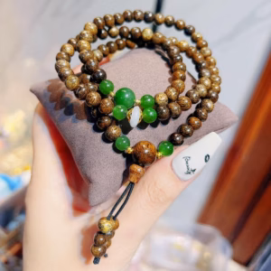 Vòng Tay Trầm Hương Tốc Thiên Nhiên Phối Điếu Cẩm Thạch Ốp Charm - Thắng Giang