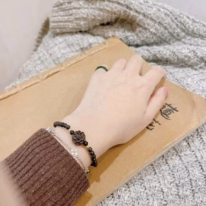 Vòng Tay Sen Trầm Hương Sánh Chìm Thiên Nhiên 4 Ly - Thắng Giang