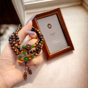 Vòng Tay Sen Trầm Hương Sánh Chìm Thiên Nhiên Phối Hạt Ngọc Bích - Thắng Giang