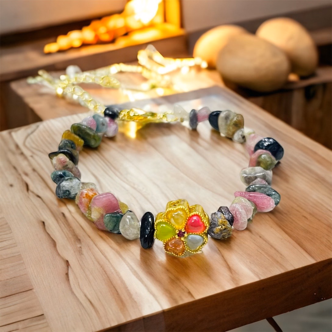 Vòng Tay Charm Hoa Đá Tourmaline Vụn Thiên Nhiên - Thắng Giang