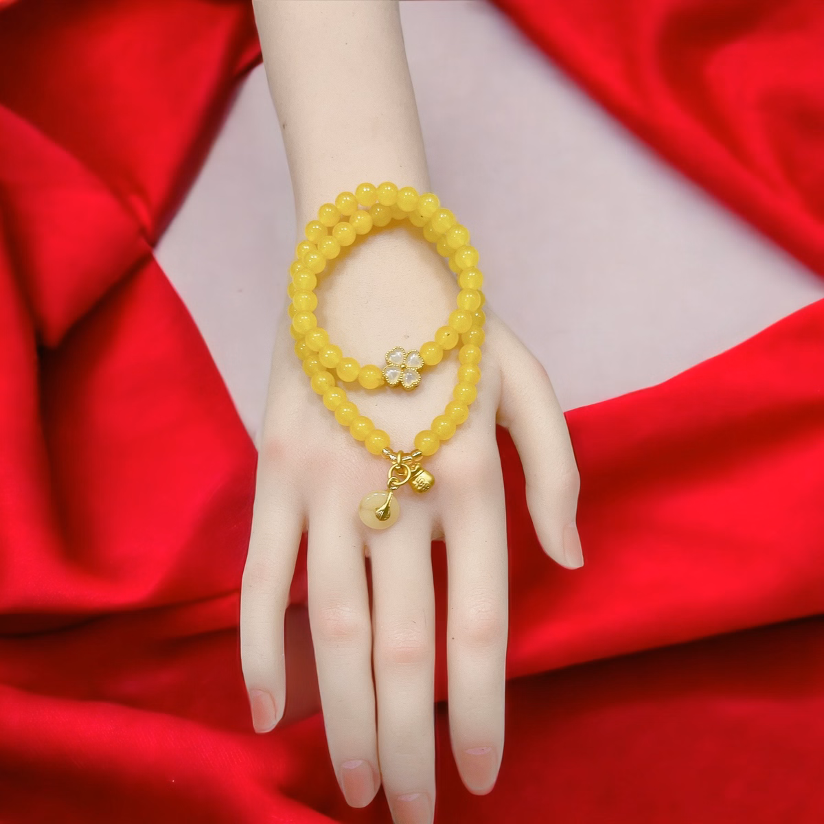 Vòng Tay Charm Tĩnh Điện Thạch Anh Vàng - Thắng Giang